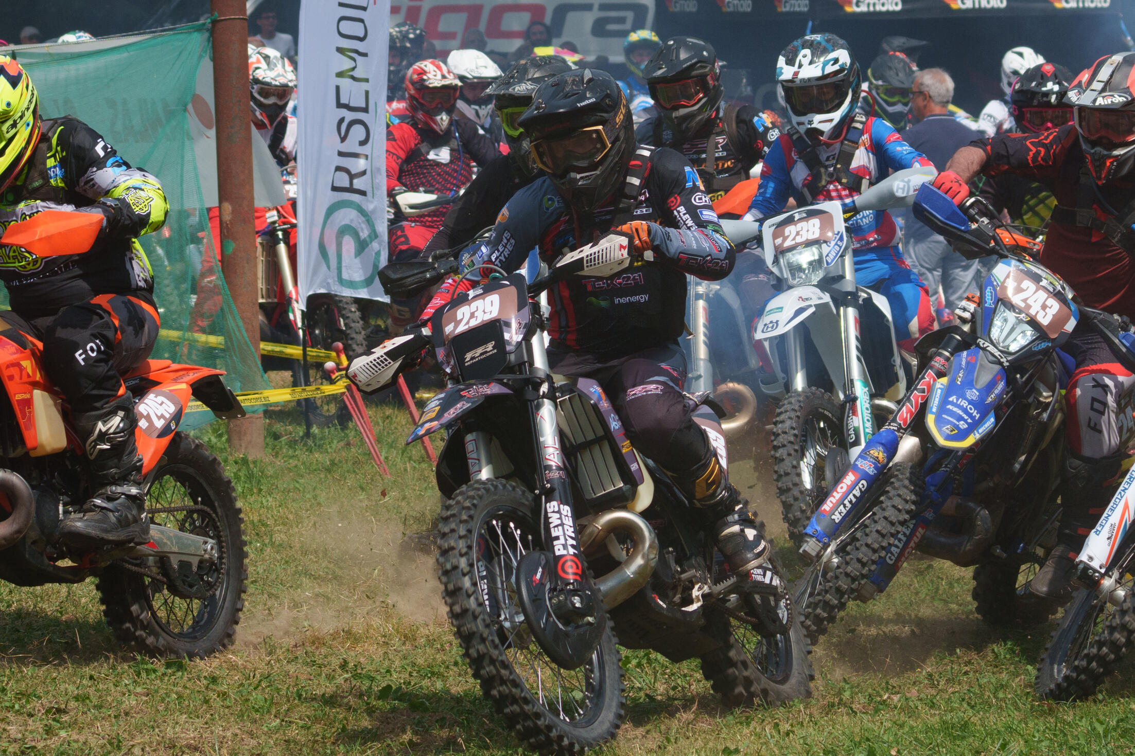 Giacomo Amerio - Hard Enduro - Laveno Mombello 2026 - foto 6 Giacomo Amerio - Hard Enduro - Laveno Mombello 2026 - foto 6